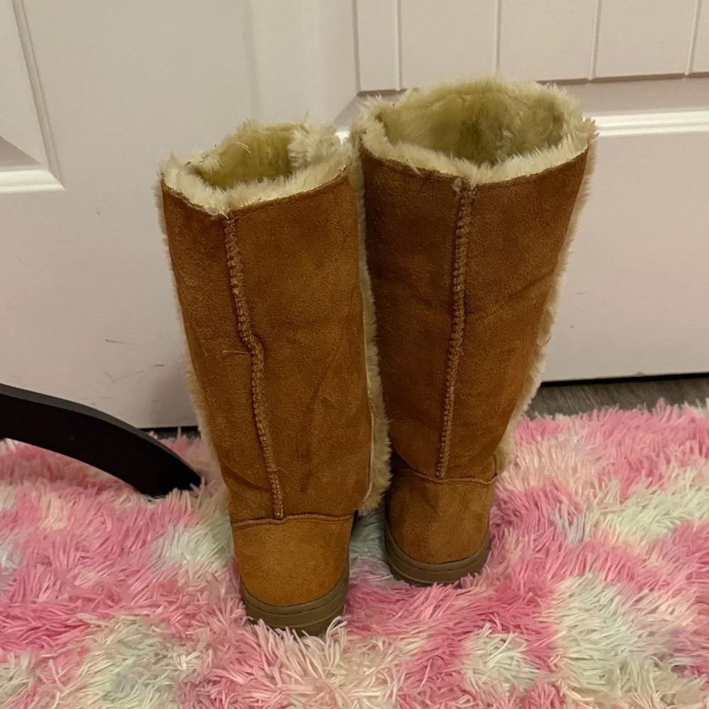 Style & Co. Tan Suede Winter Boots with Fur Trim. NWOT!